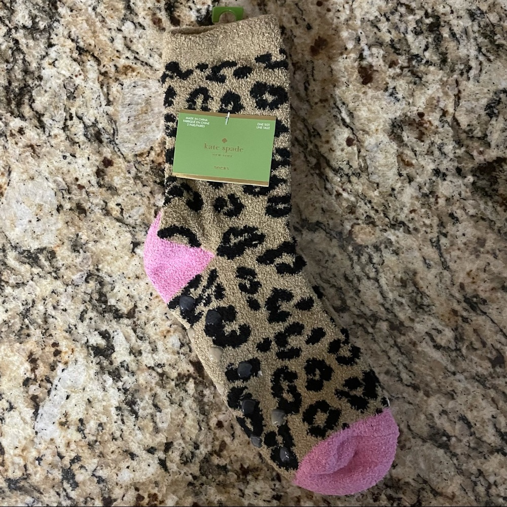 NWT Kate Spade ♠️ Cozy Leopard and Pink Socks (Great stocking stuffer!)